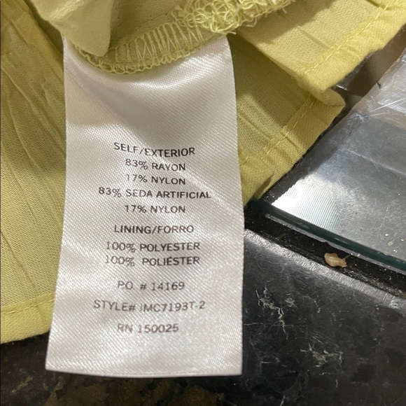 Emory Park Light lime green. Top feels linen - Picture 5 of 10